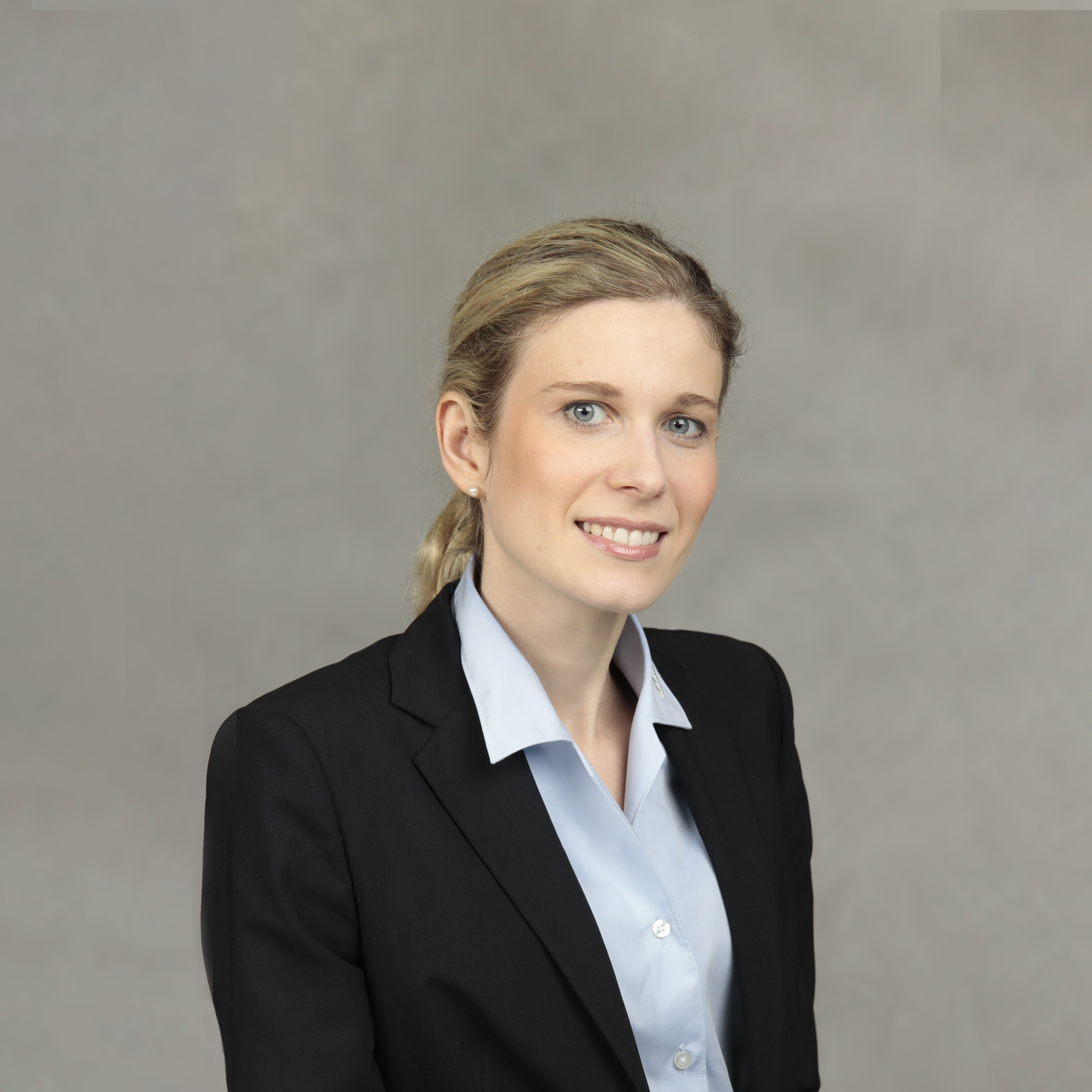 Dr. Julia Soldat